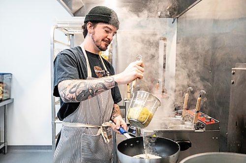 MIKAELA MACKENZIE / FREE PRESS

Serge Gregoire, owner of Sergio's Pasta, cooks up the monthly special (the truff man) on Friday, Jan. 9, 2026.

For Dave Sanderson story.
Free Press 2026