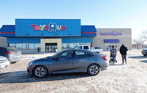 Ruth Bonneville / Free Press 

Biz - Toys R Us Polo closing 

The Toys R Us on St. Matthews will be closing this location.  See story for details. 

Jan 14th,  2026