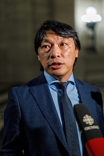 MIKE DEAL / FREE PRESS
Chris Avery, president and CEO, Arctic Gateway Group, talks to the media after the event.
Northern and Arctic Affairs Minister and Minister responsible for the Canadian Northern Economic Development Agency, Rebecca Chartrand and Business, Mining, Trade and Job Creation Minister Jamie Moses were joined by Chris Avery, president and CEO, Arctic Gateway Group, Carly Edmundson, president and CEO, CentrePort Canada Inc., and Nick Hays, president and CEO, Winnipeg Airports Authority, in the rotunda of the Manitoba Legislative Building to announce a new Manitoba trade alliance and sign a memorandum of understanding, Monday morning.
Reporter: Gabrielle Piche
260119 - Monday, January 19, 2026.