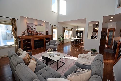 Todd Lewys / Free Press
The beautifully finished main living area flows freely from the great room right into the kitchen and adjacent eating area.