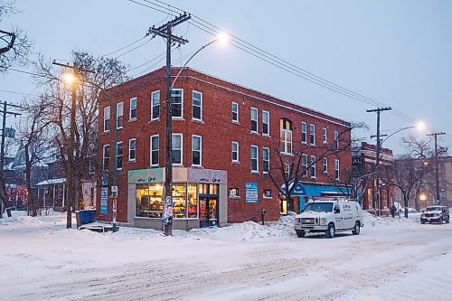 MIKE DEAL / FREE PRESS
The building at 875 Westminster has been without heat for the last 12 days.
Reporter: Chris Kitching
260116 - Friday, January 16, 2026.