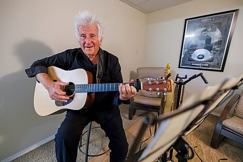 MIKE DEAL / FREE PRESS
Rod Peeler, who's been selling real estate in the city for 45 years. He's long been "Winnipeg-famous" for his "I never sleep" slogan, and for his mop of hair, reminiscent of Rod Stewart. 
Reporter: David Sanderson
260130 - Friday, January 30, 2026.