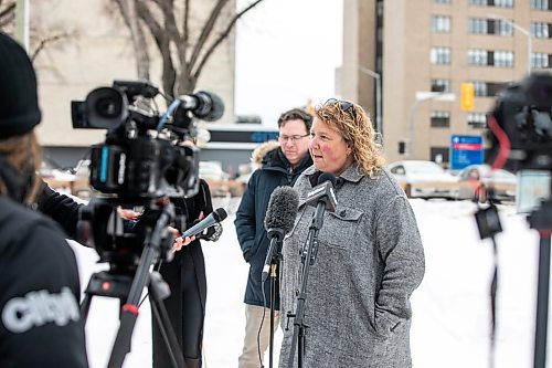 MIKAELA MACKENZIE / FREE PRESS

Sheri Ross, sister of Stacey Ross, speaks to the media outside of St. Boniface Hospital on Tuesday, Feb. 17, 2026.


For Gabby story.
Free Press 2026