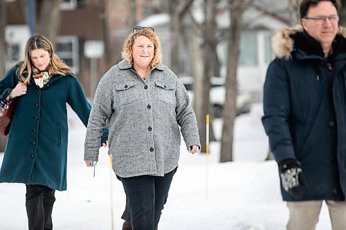 MIKAELA MACKENZIE / FREE PRESS
Sheri Ross, sister of Stacey Ross, walks to speak to the media outside of St. Boniface Hospital on Tuesday, Feb. 17, 2026.
For Gabby story.
Free Press 2026