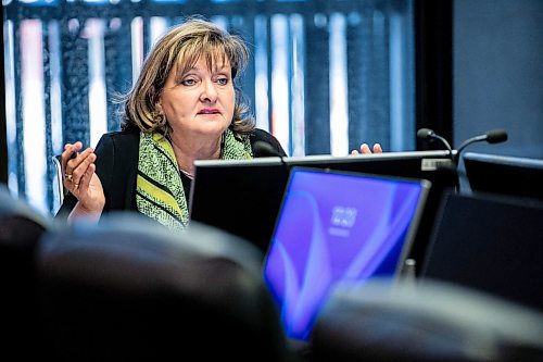 MIKAELA MACKENZIE / FREE PRESS
	
Councillor Janice Lukes speaks at a committee meeting about Wellington Crescent speed limit reductions at city hall on Friday, Nov. 29, 2024. 

For Joyanne story.
Winnipeg Free Press 2024