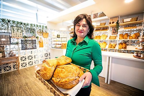 MIKAELA MACKENZIE / FREE PRESS
Ida Albo, owner and managing partner of the Bread Box, Friday, Feb. 27, 2026. The retail bake shop opened this week, and was started by the people behind the Fort Garry Hotel featuring items that are typically baked for hotel guests.
For Aaron Epp story.
Free Press 2026