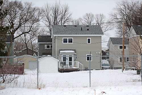 One of several existing military housing units is seen from Highway 340 at CFB Shilo on Wednesday afternoon. (Matt Goerzen/The Brandon Sun)