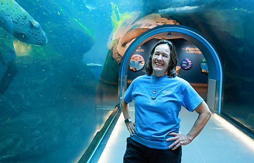 Ruth Bonneville Winnipeg Free Press 

VOLUNTEER

Photo of Janice Martin, a volunteer at the Assiniboine Park Zoo, in the Journey to the Arctic exhibit as zeals swim around her Tuesday. 

Janice Martin’s entire career has been at Assiniboine Park Zoo. She started there as an 18yo, picking up summer shifts at Aunt Sally’s Farm in 1976. After graduating from the U of M with a degree in zoology, she worked at the zoo until she retired from her position as Assiniboine Park Zoo’s animal care curator in 2023. Now, she volunteers 3 days a week in various positions at the zoo.  

Story: Volunteers column -
AV Kitching

March 10th,, 2026
