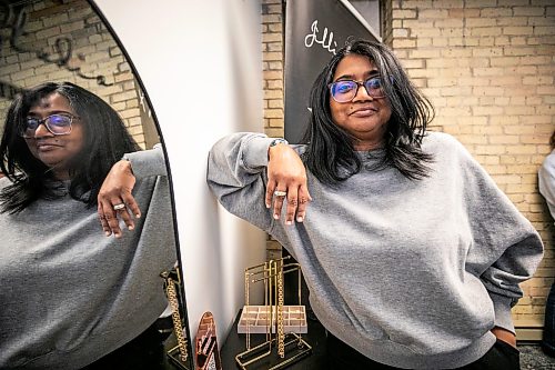 MIKAELA MACKENZIE / FREE PRESS
AV Kitching shows off her finished product after taking a silver ring-making workshop on Monday, March 23, 2026.
For AV story
Free Press 2026
