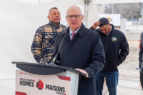 MIKE DEAL / FREE PRESS
Winnipeg Mayor Scott Gillingham, speaks during the ground breaking ceremony Tuesday at 2675 Portage Avenue where construction is about to begin on a new affordable housing complex.
Reporter: Scott Billeck
260407 - Tuesday, April 07, 2026.