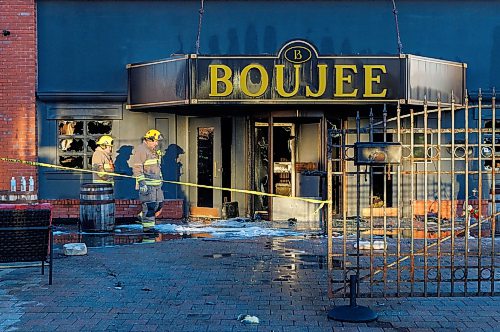 MIKE DEAL / FREE PRESS
WFPS crews were still dealing with the fire at the Boujee Restaurant &amp; Bar, 191 Main Street, the northeast corner of York and Main. WPS Cadets were directing traffic through the intersection.
251023 - Thursday, October 23, 2025.