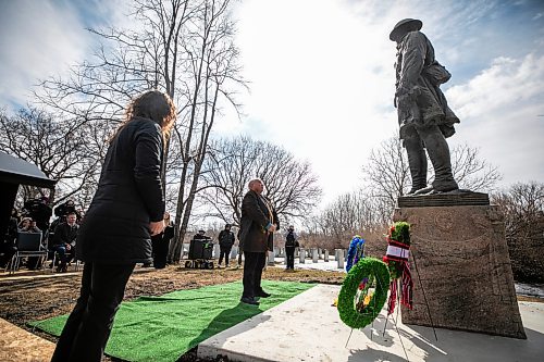 MIKAELA MACKENZIE / FREE PRESS
	
MMF president David Chartrand lays a wreath at the rededication ceremony of the Bank of Montrealճ World War I memorial statue at Brookside Cemeteryճ Field of Honour on Thursday, April 9, 2026.

For Scott Billeck story.
Free Press 2026