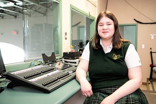 MIKAELA MACKENZIE / FREE PRESS
Emily Jochelson, grade 11 student at Balmoral Hall, in the theatre booth (she volunteers with lighting design in the performing arts) on Thursday, April 9, 2026. Emily will be receiving an award at Volunteer Manitobaճ annual awards ceremony at the end of the month for her volunteering work.
For AV story.
Free Press 2026
