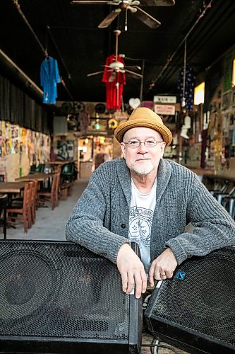 MIKAELA MACKENZIE / FREE PRESS
	
John Scoles at the High and Lonesome Club, which is celebrating its 25th anniversary, on Friday, April 10, 2026.

For Ben Waldman story.
Free Press 2026