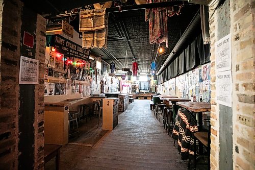 MIKAELA MACKENZIE / FREE PRESS
	
John Scoles at the High and Lonesome Club, which is celebrating its 25th anniversary, on Friday, April 10, 2026.

For Ben Waldman story.
Free Press 2026