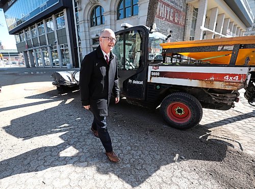 Ruth Bonneville  Free Press

LOCAL STDUP - clean-up launch

Mayor Scott Gillingham is all smiles as he exits a tomcat outfitted with a broom on front after learning to operate it at the end of the spring clean-up launch in Old Market Square Wednesday. 

Downtown beautification blitz and citywide spring clean-up launch in Old Market Square in the Exchange District, with Mayor Scott Gillingham, Wednesday.

April 15th,  2026
