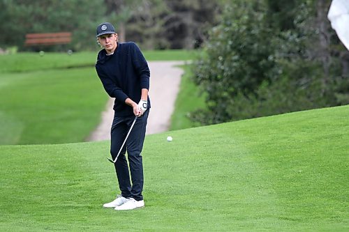 Grady Chuback chips a ball during the Tamarack golf tournament last year. The 2026 golf season is almost here, so it's time to prepare to hit the fairways running. (Thomas Friesen/The Brandon Sun)