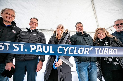 MIKAELA MACKENZIE / FREE PRESS
Carla Devlin, mayor of East St. Paul, cuts the ribbon for the new Cyclor Turbo wastewater treatment technology at the East St. Paul Wastewater Treatment Facility on Thursday, April 16, 2026.
For Aaron story.
Free Press 2026
