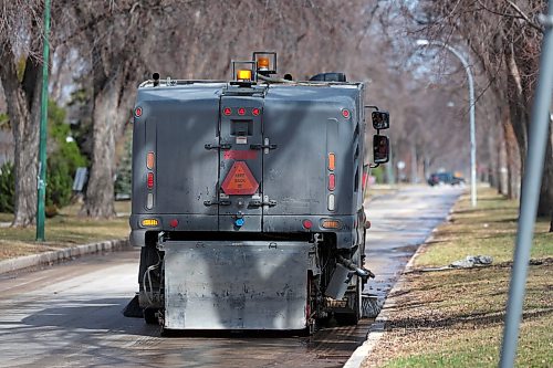 Ruth Bonneville  Free Press

Local City Sweepers 

City street sweepers and cleaners work on Waterloo Street near Corydon and Grosvenor Thursday.

See story

April 23rd,  2026

