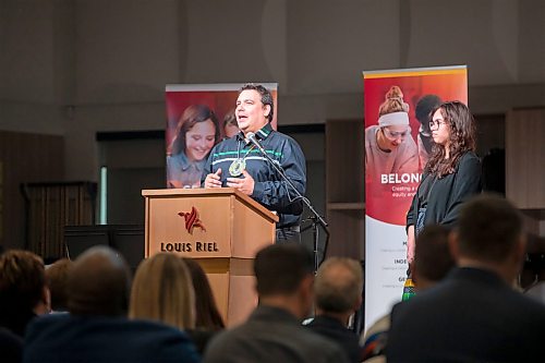 BROOK JONES/FREE PRESS
Louis Riel School Division hosts a renaming ceremony of École Sage Creek Bonavista to École Mazina-Giizhik in honour of the late justice Murray Sinclair at École Mazina-Giizhik in Winnipeg, Man., Wednesday, May 6, 2026. Pictured: Niigaan Sinclair who is the son of Murray Sinclair speaks about his late father during the renaming ceremony. Also pictured is Niigaan's daugther Sarah Fontaine-Sinclair.
