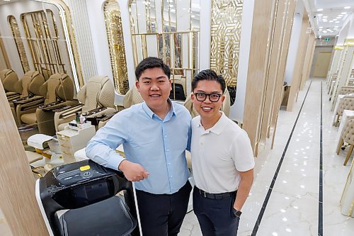 MIKE DEAL / FREE PRESS
Made in Manitoba
Venetian Nail Spa at CF Polo Park
Leaning on a robot server that will deliver drinks and more to customers, Victor Chau (centre), customer service manager, and his brother, Hung Chau (right), Director of Operations are about to open their families third nail salon on May 15th.

Reporter: Aaron Epp
260507 - Thursday, May 07, 2026.