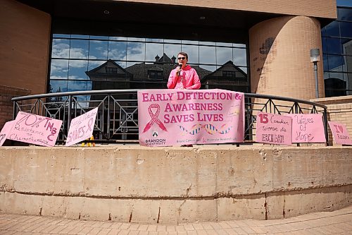 Michelle Gerrard of Neepawa speaks prior to the second annual Brandon University Breast Cancer Awareness Walk at the university on Friday. Gerrard was diagnosed with breast cancer in 2003 and underwent treatment that year. (Tim Smith/The Brandon Sun)