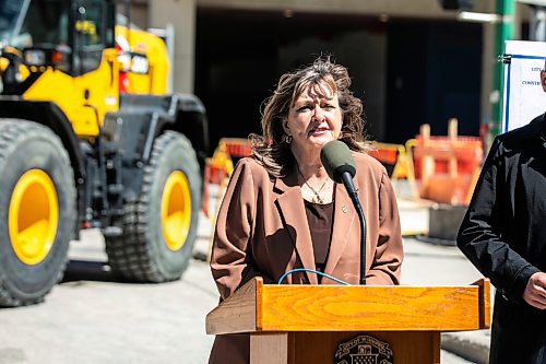 MIKAELA MACKENZIE / FREE PRESS
Councillor Janice Lukes announces this summerճ road construction projects on Friday, May 8, 2026.
For Tyler story.
Free Press 2026