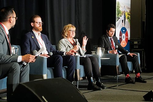 MIKE DEAL / FREE PRESS
Winnipeg Economic Development and Tourism hosts a panel on how other cities attract investment.
(From left): Alberto Velasco-Acosta, VP, International, WEDT, Christopher Brown, VP of business development for Calgary Economic Development, Jennifer Patterson, an economic development manager for the City of Hamilton, and François Robitaille, managing director of foreign direct investment for Québec International.
Reporter: Gabrielle Piche
260513 - Wednesday, May 13, 2026.