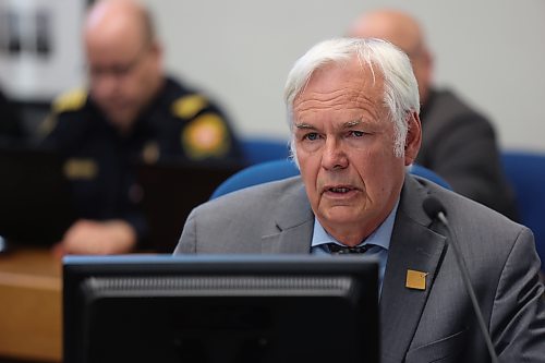 Ward 3 Brandon Coun. Barry Cullen speaks about the Assiniboine River Basin at Tuesday evening's council meeting. (Alex Lambert/The Brandon Sun)