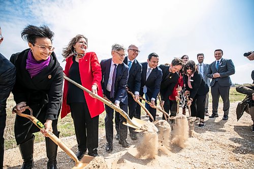 MIKAELA MACKENZIE / FREE PRESS
	
Councillor Vivian Santos (left), councillor Janice Lukes, MP Terry Duguid, mayor Scott Gillingham, premier Wab Kinew, and MLA David Pankratz at the sod-turning for the new South Winnipeg recreation centre on Thursday, May 21, 2026. 

For Malak story.
Free Press 2026