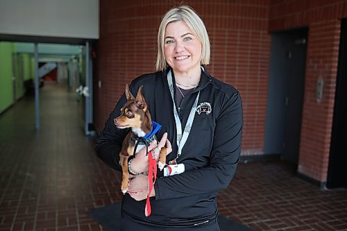 Elliot and Vinny take time out to stand for a portrait at Brandon Clinic on Tuesday. (Tim Smith/The Brandon Sun)