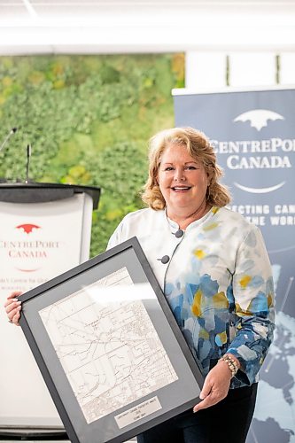MIKAELA MACKENZIE / FREE PRESS
	
Diane Gray, former president at CEO of CentrePort Canada, receives the second-ever CentrePort Canada Footprint Award on Wednesday, May 27, 2026. 

For Aaron story.
Free Press 2026