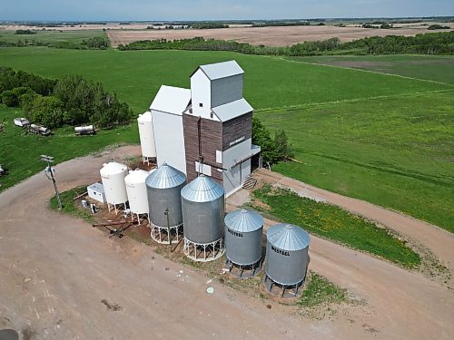 03062026
The Bradwardine elevator, photographed on June 2, 2026, is one of increasingly few wooden grain elevator’s left in Manitoba.
(Tim Smith/The Brandon Sun)