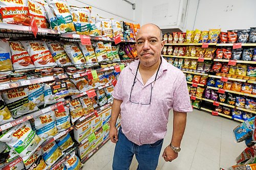 MIKE DEAL / FREE PRESS
Munther Zeid, Food Fare co-owner, with some of the products that will be PST free starting July 1.
Reporter: Carol Sanders
260603 - Wednesday, June 03, 2026.