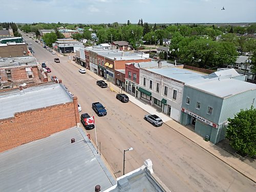 An aerial view of Main Street in Carberry. Tomorrow's meeting will include a presentation from the consultant and give residents opportunities to answer questions. (Tim Smith/The Brandon Sun)