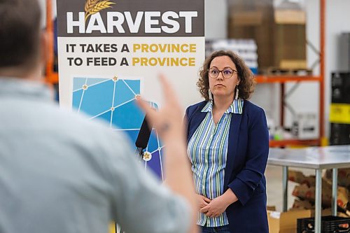MIKE DEAL / FREE PRESS
Rebecca Alty, Minister of Crown-Indigenous Relations announces the start of the grocery benefit payments program during a press conference at the Asihcikan Project at 563-567 Notre Dame Avenue on Friday.
The Asihcikan Project is a $14-million Indigenous-led community hub and grocery-style food bank in central Winnipeg. Located at 563-567 Notre Dame Avenue, the 30,000-square-foot space was created by the Ma Mawi Wi Chi Itata Centre and Harvest Manitoba.
Reporter: Morgan Modjeski
260605 - Friday, June 05, 2026.