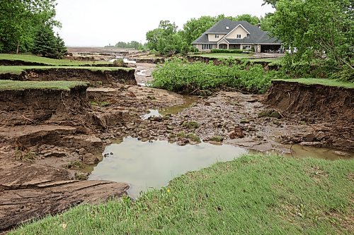 10062026
Widespread damage at Ian McKay’s home outside Minitonas on Wednesday caused by flooding earlier this week.
(Tim Smith/The Brandon Sun)