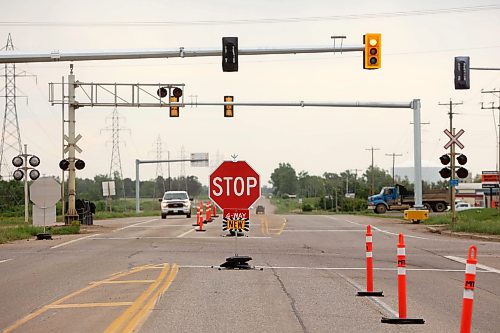 16062026
Traffic uses the four way stops at the intersection of Richmond Avenue and Provincial Trunk Highway 110 on Tuesday afternoon. (Tim Smith/The Brandon Sun)