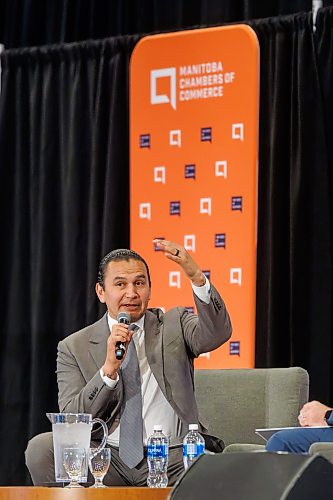 MIKE DEAL / FREE PRESS
Premier Wab Kinew during the Manitoba Chambers of Commerce MBiz Breakfast at the RBC Convention Centre Tuesday morning in front of nearly 400 business leaders, representatives from government, organizations, and chambers of commerce from across the province.
260609 - Tuesday, June 9, 2026.