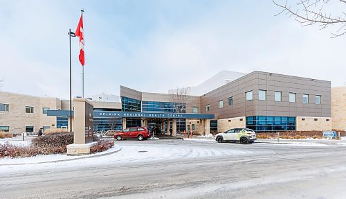 MIKE DEAL / FREE PRESS
Selkirk Regional Health Centre (120 Easton Dr, Selkirk, MB)
Health, Seniors and Long-Term Care Minister Uzoma Asagwara announces that the province will be providing annual funding for staffing and operating space at the Selkirk Regional Health Centre that will add 800 more hip and knee surgeries.
Reporter: Chris Kitching
241127 - Wednesday, November 27, 2024.