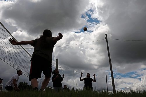 18062026
Sioux Valley Dakota Nation members play volleyball during Indigenous Peoples Day celebrations at the community on Friday. The celebrations included live entertainment, a talent show, games, sports, a barbecue supper, and a mini competition powwow, among other festivities. Indigenous Peoples Day is Sunday, June 21 with local celebrations at the Riverbank Discovery Centre. (Tim Smith/The Brandon Sun)