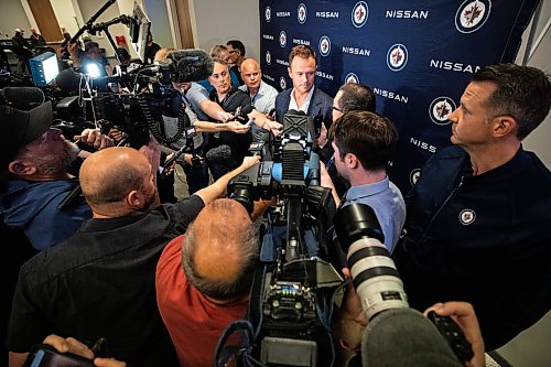 MIKAELA MACKENZIE / FREE PRESS
	
Jonathan Toews announces his retirement at the Jonathan Toews Sportsplex on Friday, June 19, 2026.

For sports story.
Free Press 2026