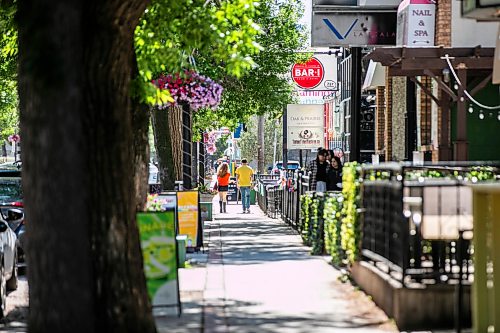 MIKAELA MACKENZIE / FREE PRESS
	
Corydon Avenue, between Lilac and Daly Streets, on Friday, June 19, 2026. This stretch will be closed Sundays in the summer to allow for expanded patios.

For Gabby story.
Free Press 2026