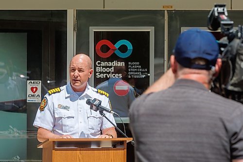 MIKE DEAL / FREE PRESS
Chief of Fire Paramedic Service Christian Schmidt speaks during the event.
To kickoff the SIRENS FOR LIFE campaign blood donation drive, members of the WFPS take the time to donate Monday afternoon.
During the kickoff event which took place in front of Canadian Blood Services at 777 William Avenue, Chief of Police Gene Bowers, Chief of Fire Paramedic Service Christian Schmidt, RCMPs Derek Inglis, Aide-de-Camp for Lt.-Gov. Anita Neville, and Paramedic Jamie McClintock spoke about the importance of donating blood.
Reporter: Maggie Macintosh
260622 - Monday, June 22, 2026.