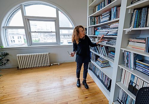 MIKE DEAL / FREE PRESS
Meeka Walsh, long-time editor of the prairies' flagship visual arts magazine Border Crossings, is retiring at the end of the summer.
Reporter: Conrad Sweatman
260623 - Tuesday, June 23, 2026.