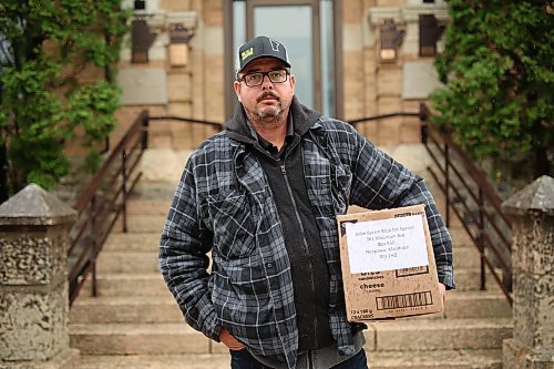 23062026
Trevor Bennett, a resident of the RM of Rosedale, holds a box of letters from area residents in opposition to a proposed windmill project on Tuesday. Bennett was on his way to Minnedosa to drop the letters off to MLA for Agassiz Jodie Bryant.
(Tim Smith/The Brandon Sun)