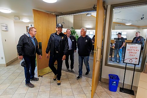 MIKE DEAL / FREE PRESS
Manitoba Premier Wab Kinew leaves the Dauphin city council chambers after meeting with the Mayor of Dauphin, David Bosiak (right), RM of Dauphin Reeve Ernie Sirski (left), Dauphin MLA and Agriculture Minister Ron Kostyshyn (behind the Premier), along with other stakeholders in the area who are coordinating the fight against the flood.
Manitoba Premier Wab Kinew flew to Dauphin, MB and Swan River, MB on Thursday to get a first hand look at some of the flood damage and to meet with officials and victims who are still in the midst of dealing with the situation.
260702 - Thursday, July 02, 2026.