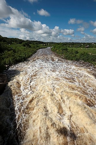 06072026
Water pours into the Little Saskatchewan River at an increased volume due to all the recent rain at the Minnedosa Lake spillway. 
(Tim Smith/The Brandon Sun)