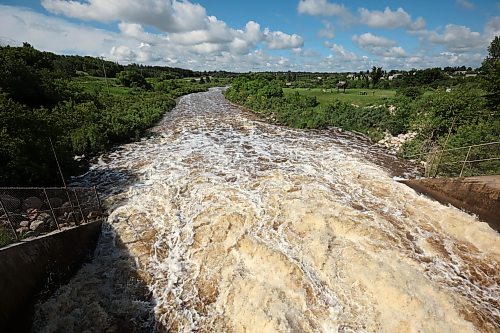 06072026
Water pours into the Little Saskatchewan River at an increased volume due to all the recent rain at the Minnedosa Lake spillway. 
(Tim Smith/The Brandon Sun)