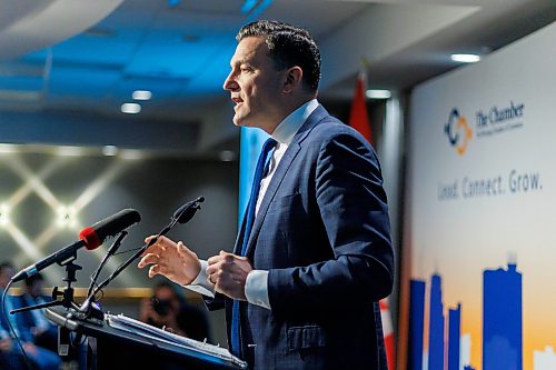 MIKE DEAL / FREE PRESS
Evan Solomon, federal Minister of Artificial Intelligence and Digital Innovation, speaks at a Winnipeg Chamber of Commerce event Tuesday, announcing funding for AI innovation in Manitoba.
Reporter: Gabrielle Piche
260707 - Tuesday, July 07, 2026.